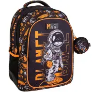 Must... Astronaut černo-oranžový zaoblený školní batoh se třemi přihrádkami, 32x18x43 cm