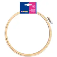 PlayBox: Dřevěný vyšívací kruh o průměru 20 cm.