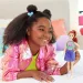 Barbie Fashionista stylová panenka se zrzavými vlasy v fialové sukni - Mattel