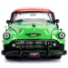 DC Comics: Figurka Jedovatý polibek a kovový model auta 1953 Chevy Bel Air 1/24 - Simba Toys