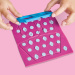 Play-Doh: Barbie třpytivé šperky a stuhy sada modelíny s panenkou – Hasbro